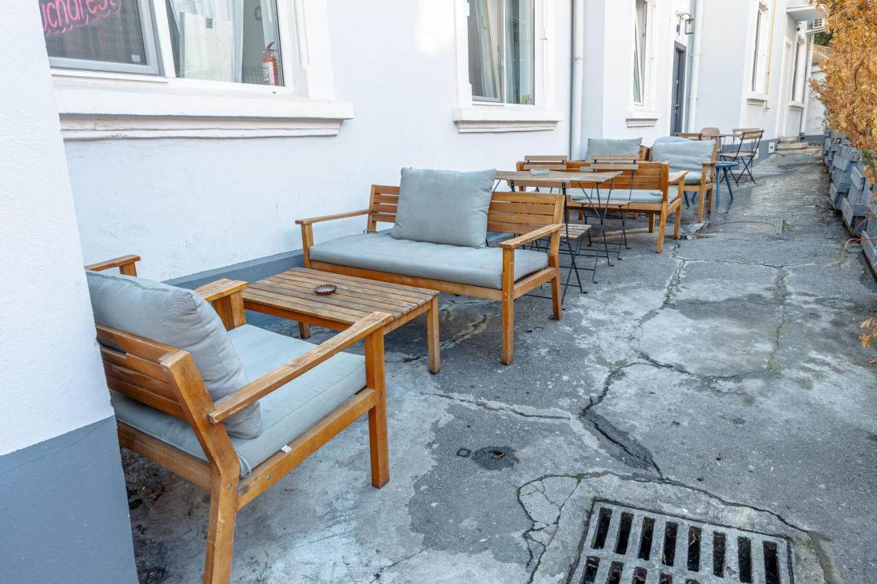 First Hostel Bucur 21 Boekarest Buitenkant foto