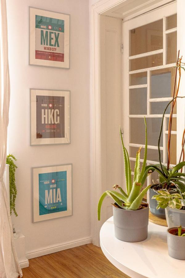 First Hostel Bucur 21 Boekarest Buitenkant foto